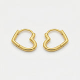 Huggie Hoop Earrings vs Regular Hoops: Which Style Is Right for You?