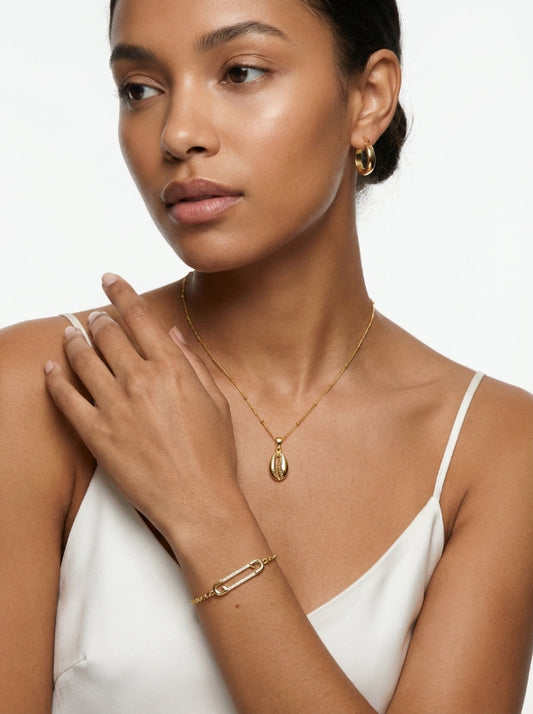 Cora × Amor × Luna Styled Set