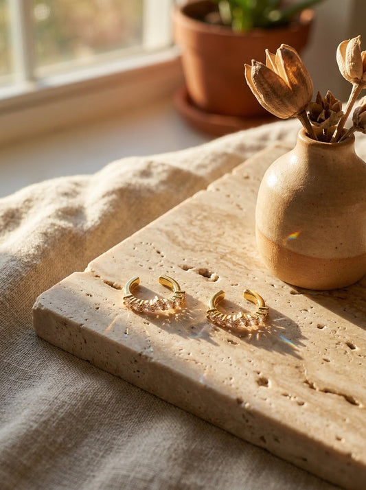 Coastal Chic: The Seashell and Sculptural Gold Trend Defining Spring 2026