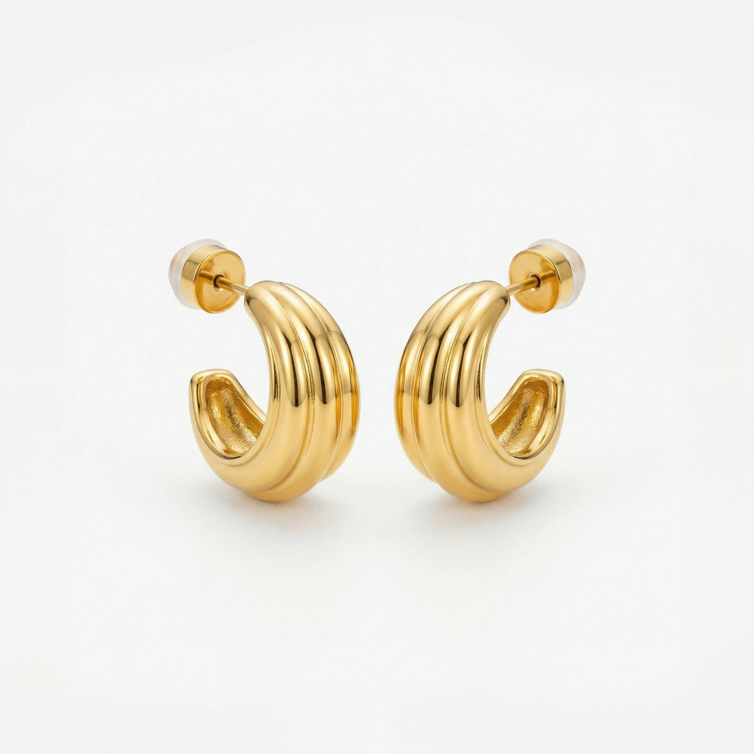 The Ultimate Guide to Mixing Silver and Gold Jewelry