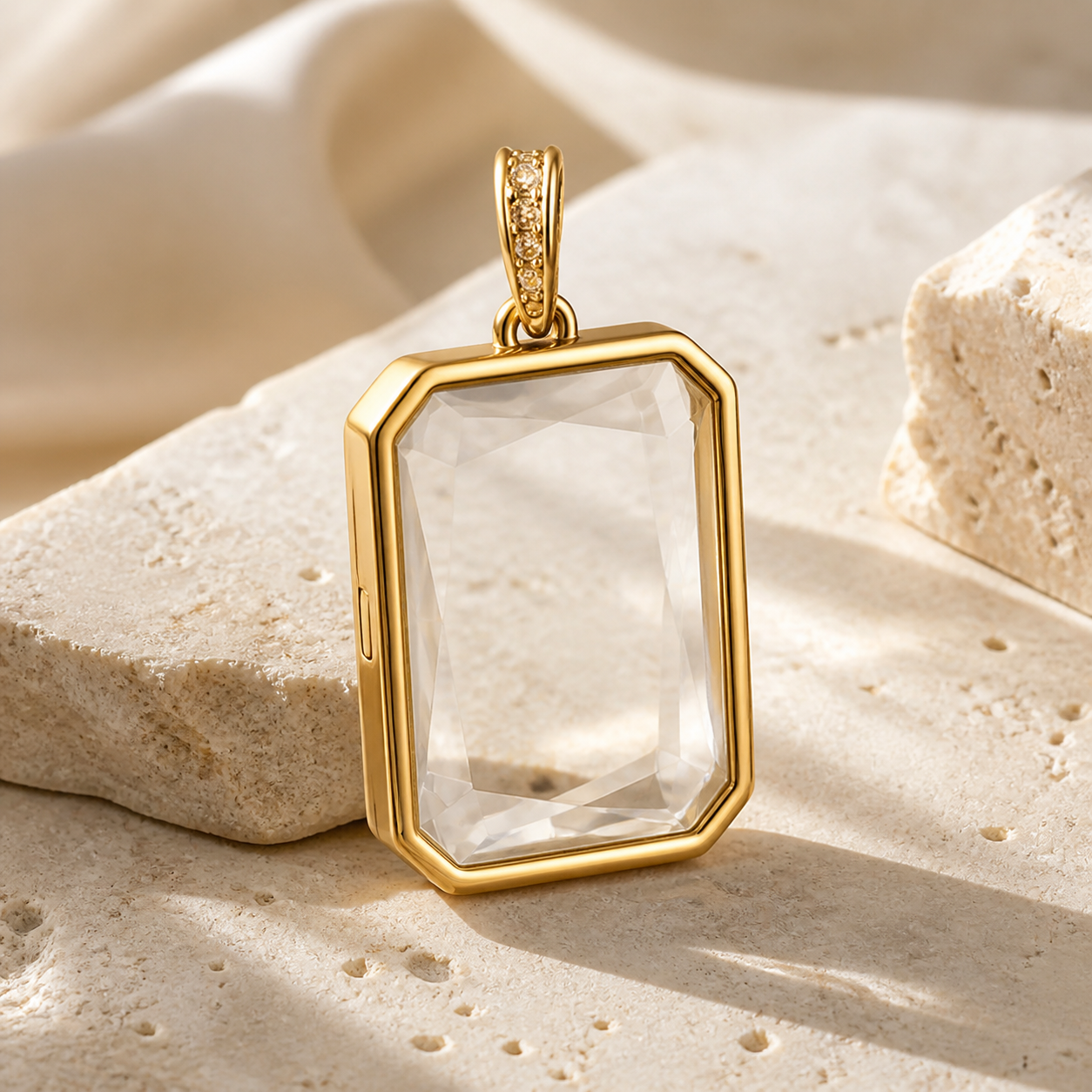Aria Emerald gold-tone clear memory locket necklace
