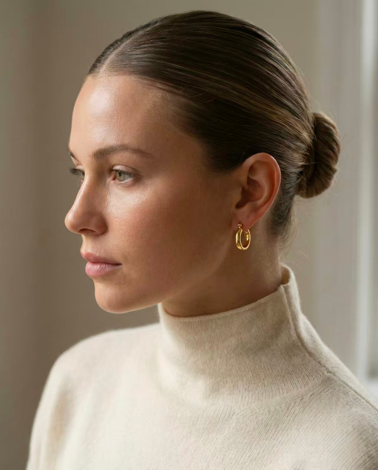 Bora Chunky Square Hoop Earrings hypoallergenic earrings by HyraMode
