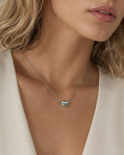 Alva Necklace