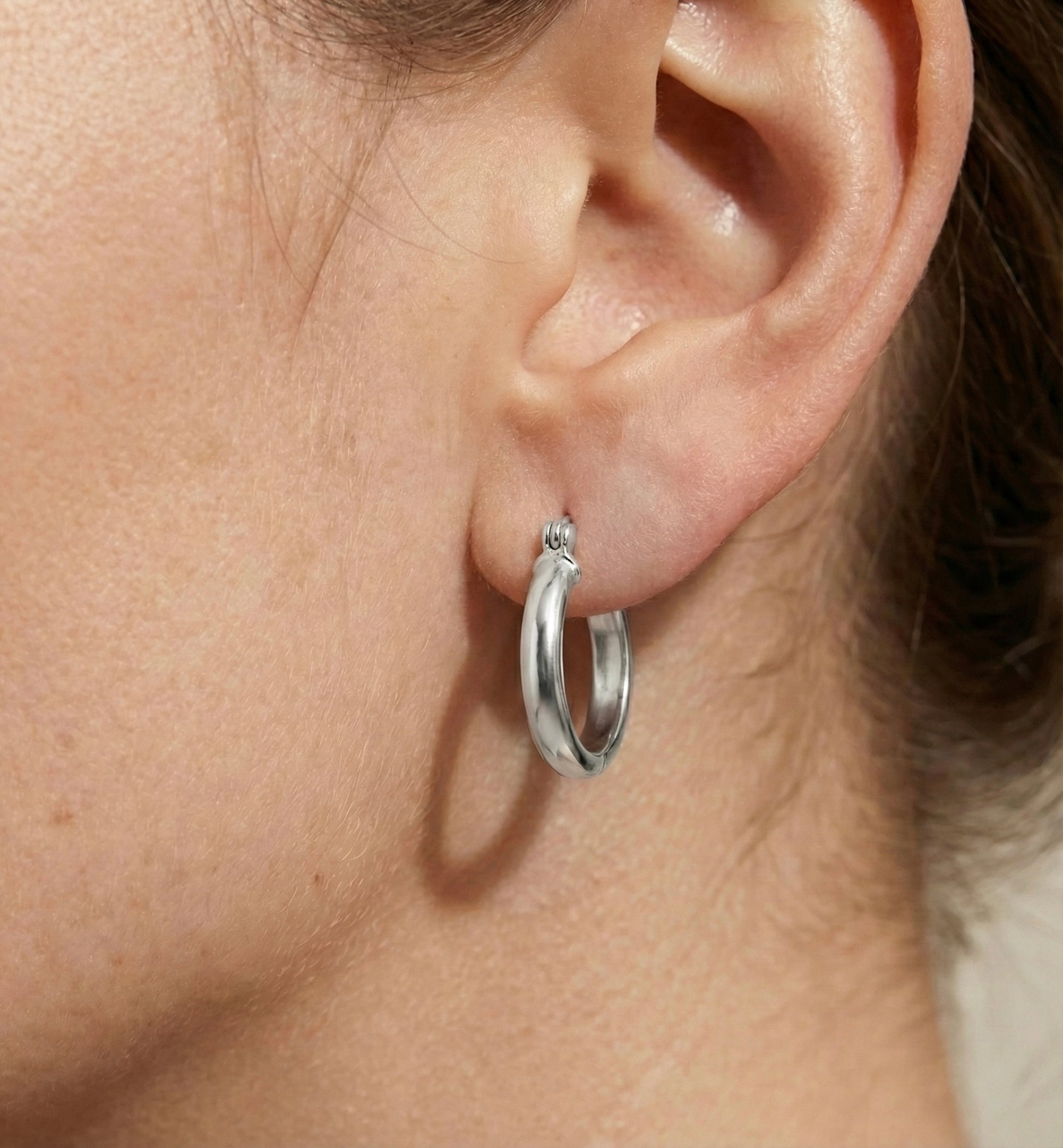 Bora Chunky Square Hoop Earrings hypoallergenic earrings by HyraMode