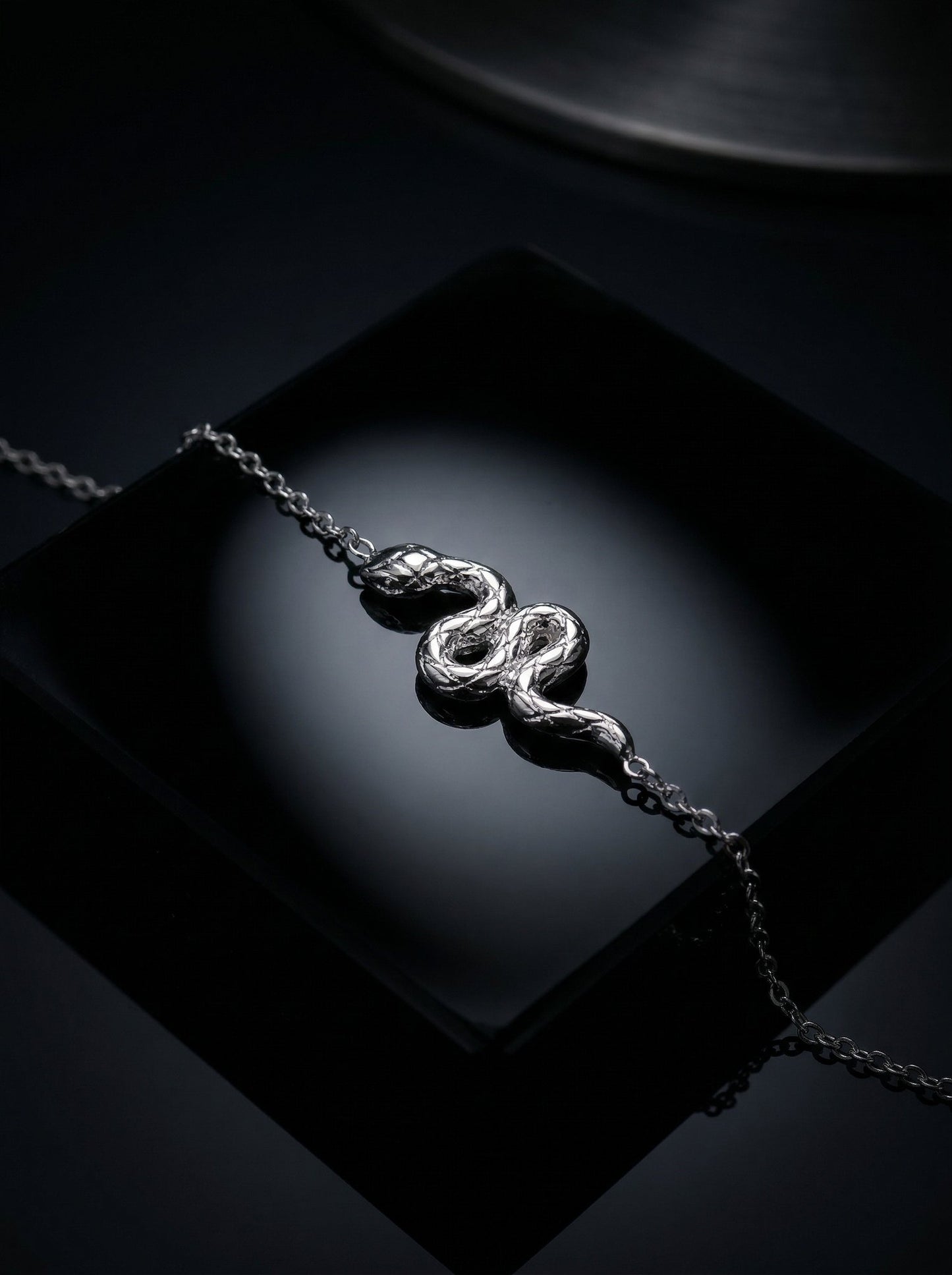 Evia Dainty Chain Snake Reversible Charm Bracelet - View 12 - HyraMode