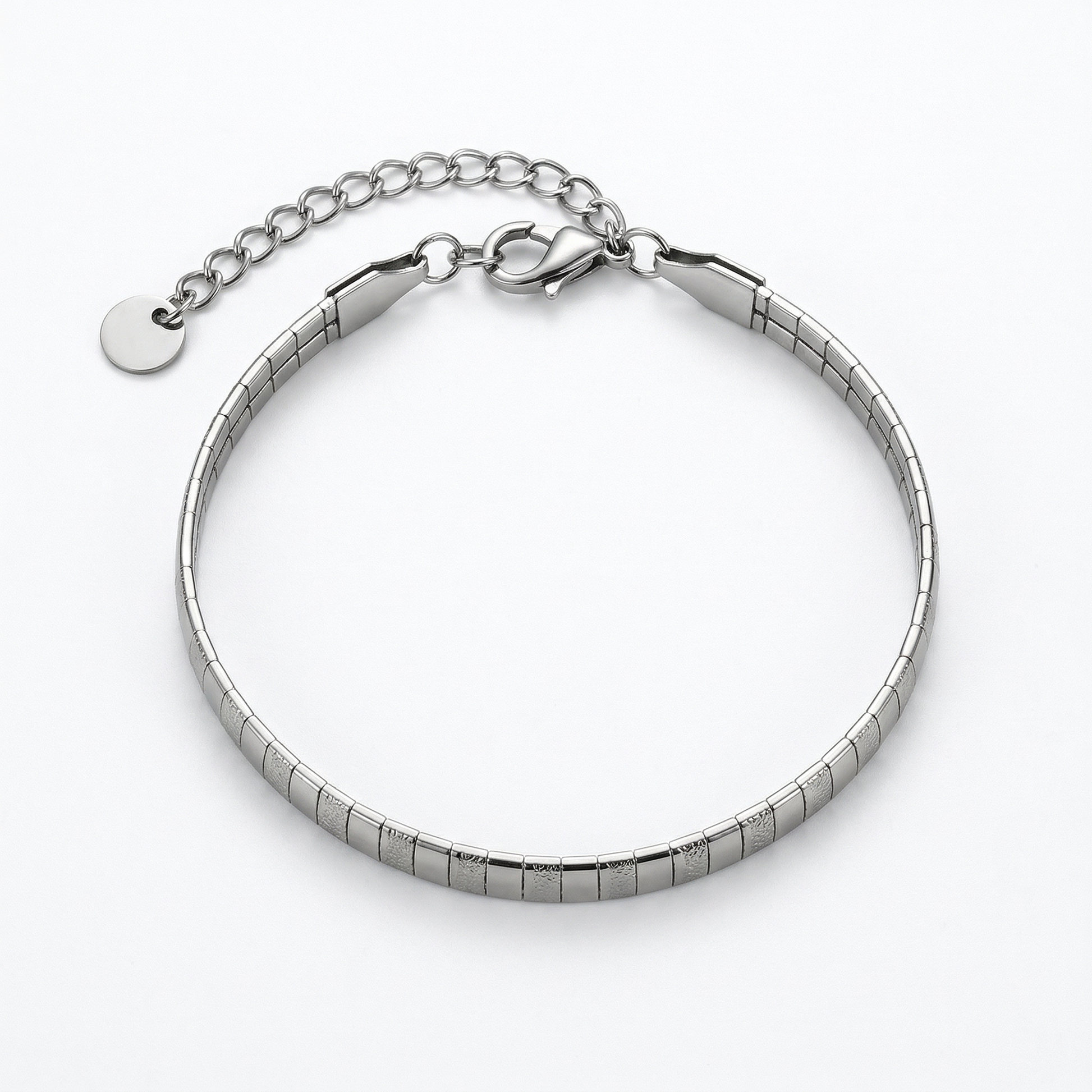 Hana Herringbone Flat Chain Bracelet - View 3 - HyraMode