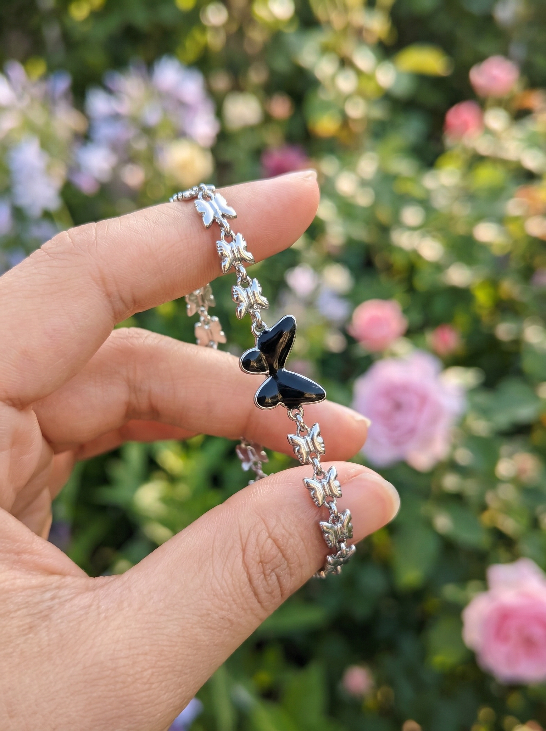 Mavi Chain Butterfly Bracelet - View 7 - HyraMode