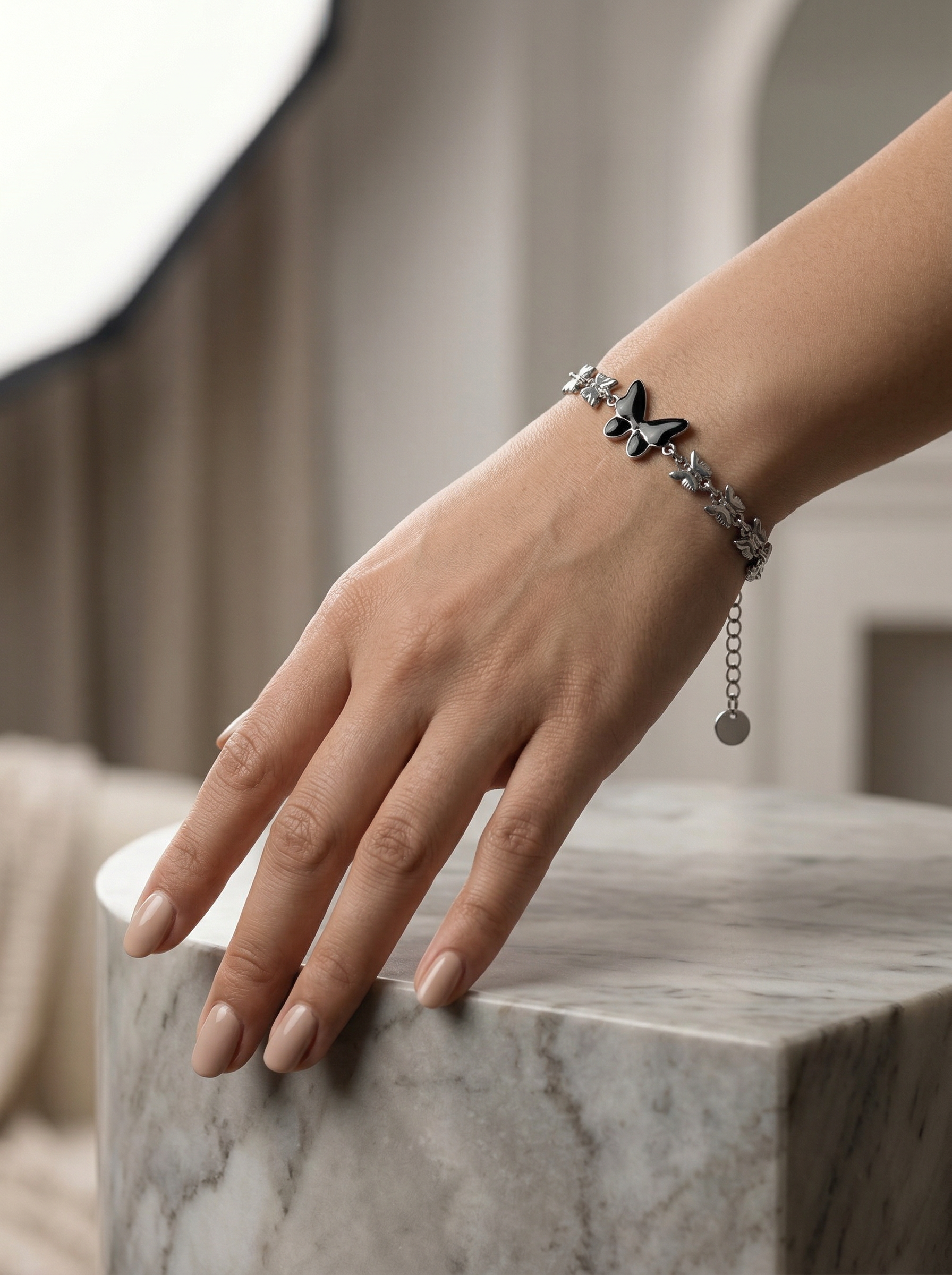 Mavi Chain Butterfly Bracelet - View 10 - HyraMode