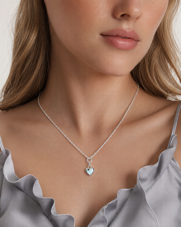 Melo Minimal Pendant Necklaces