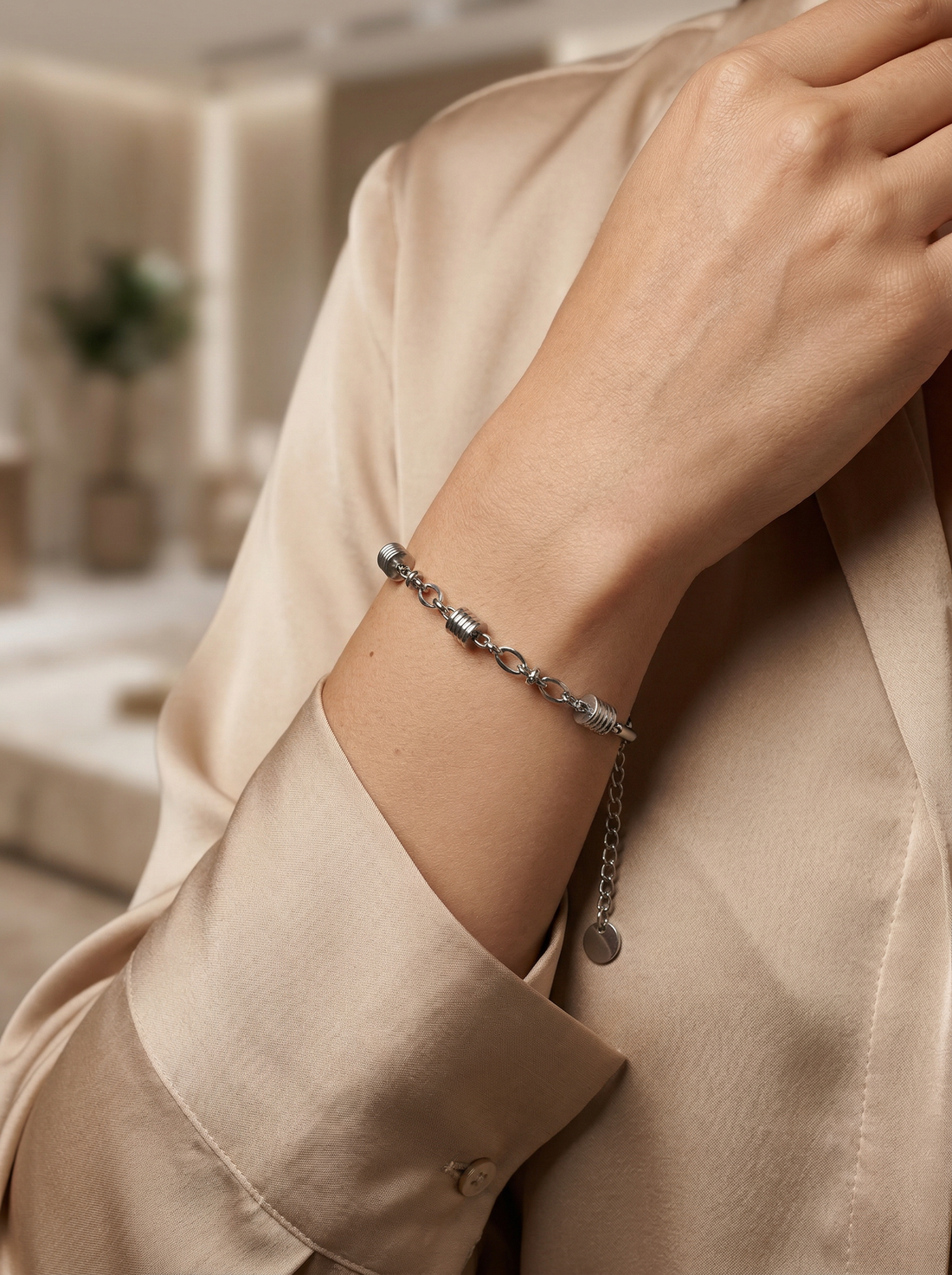 Roux Bar Station Chain Bracelet - HyraMode Gold Jewelry