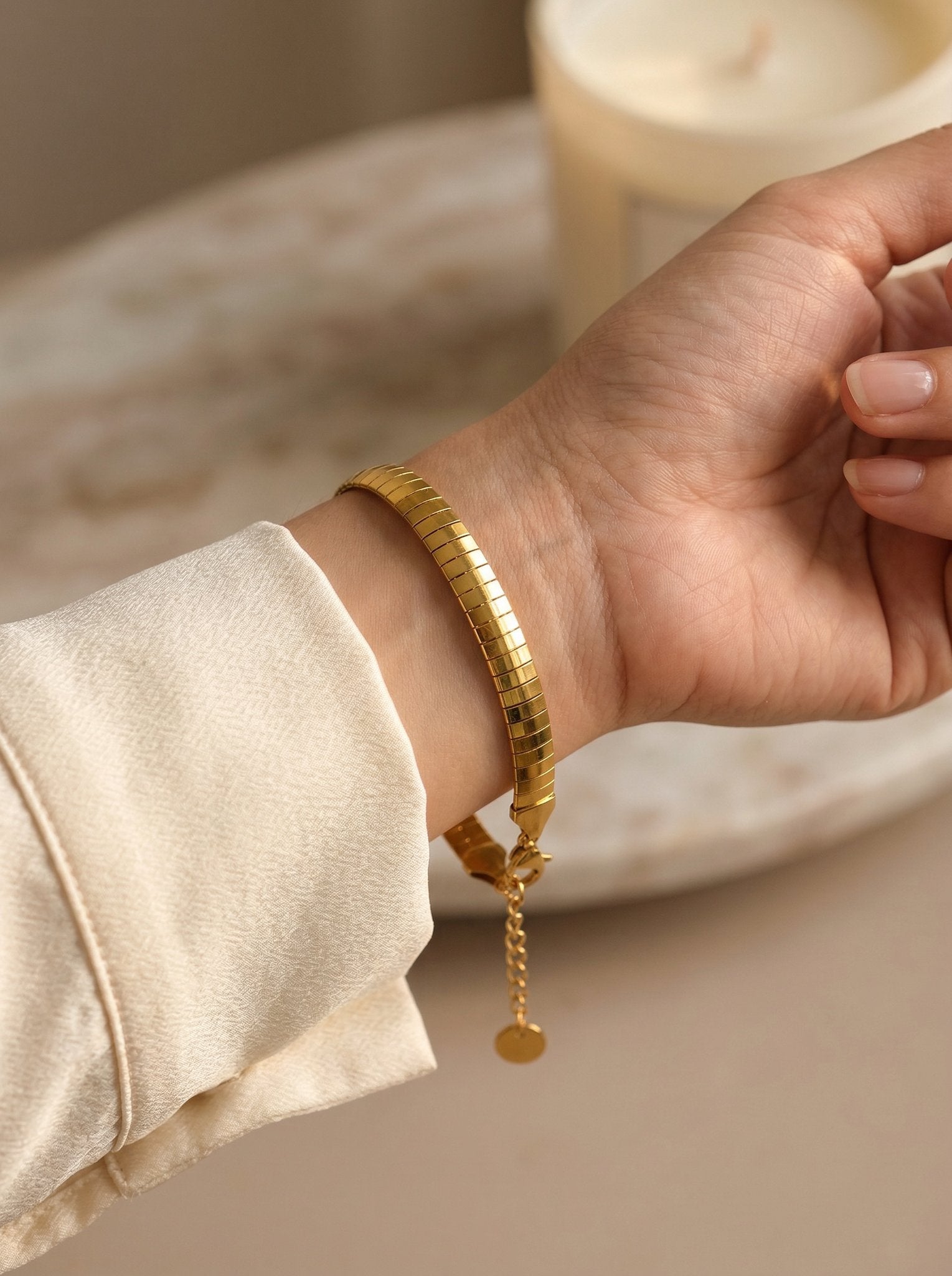 Tali Wide Flat Box Chain Bracelet - View 7 - HyraMode