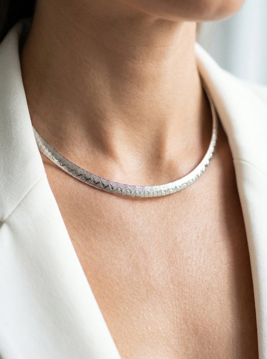 Tolu Textured Omega Layering Chain Necklace 6MM