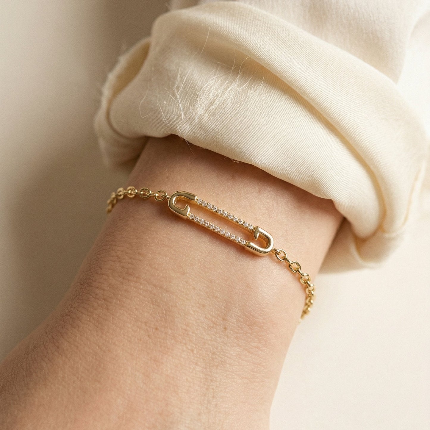 Luna Dainty Safety Pin Chain Bracelet — product view 2